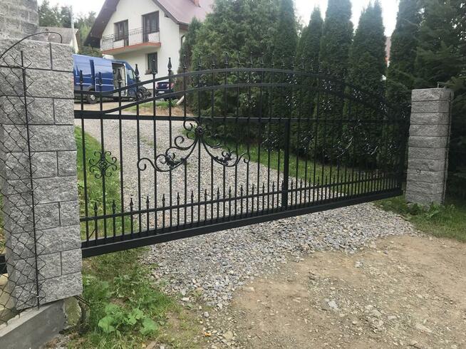 Ogrodzenia-Bramy-Furtki-Balustrady