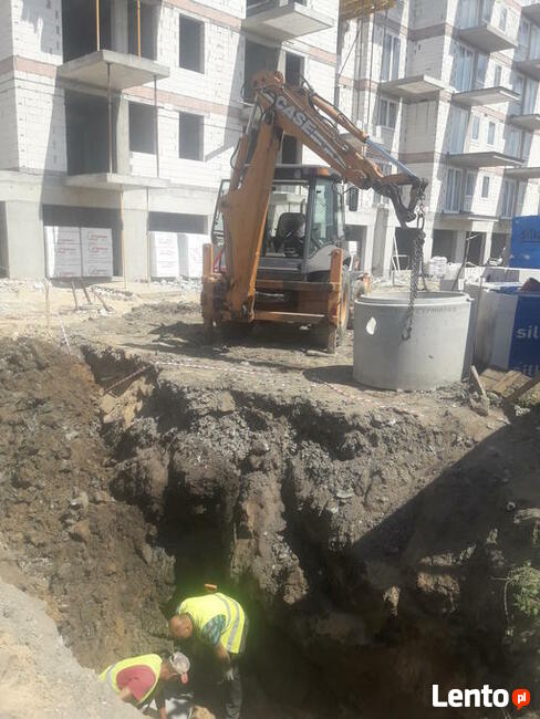 Usługi koparko-ładowarką