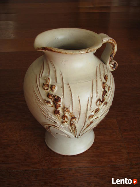 Ceramiczny dzbanek – wazon ręcznie wykonany z motywem kłosa