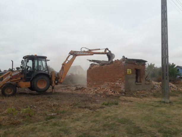 Usługi koparko-ładowarką