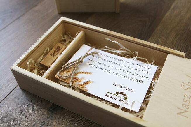 Kamerzysta ślubny. Nowoczesne filmy i teledyski ślubne. DRON