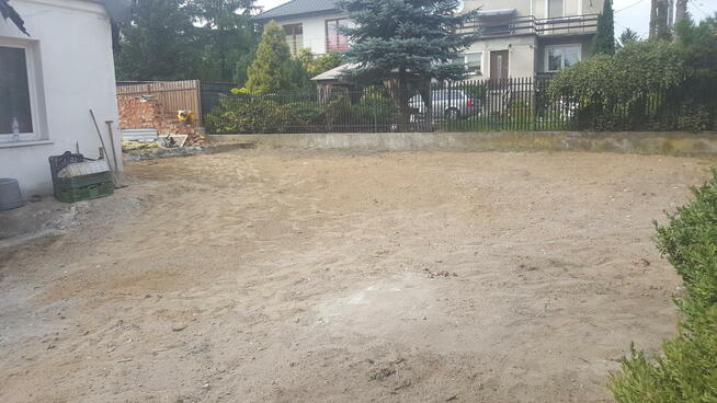 Ziemia Ogrodowa Usługi Koparka Transport