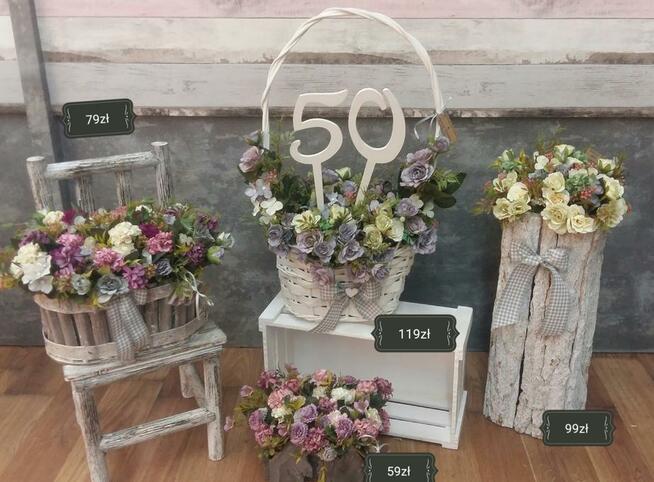 Kwiaty sztuczne, kompozycje