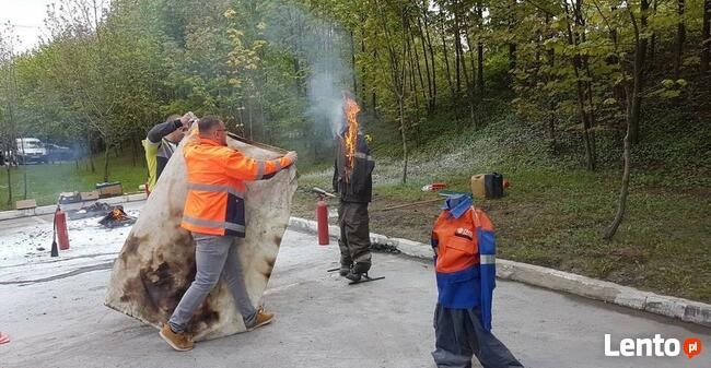 Symulacja gaszenia pożaru Ppoż gaszenie pożaru szkolenie