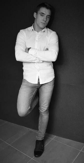 Młody chłopak 23 lata Szuka dodatkowej pracy