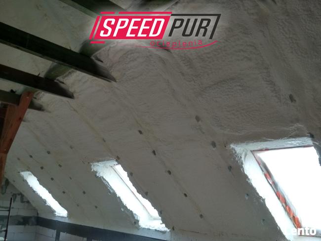 Ocieplanie Poddaszy Piana Pur Strop Wiązary Budowa Słubice