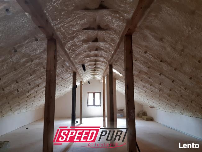 Ocieplanie Poddaszy Piana Pur Strop Wiązary Budowa Słubice