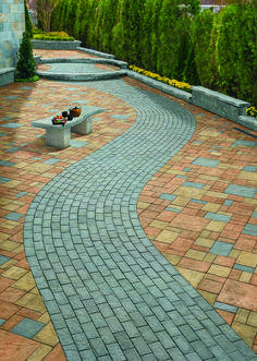 BRUKARZY DOŚWIADCZONYCH ZATRUDNIĘ DO UKŁADANIA KOSTKI BRUKOW