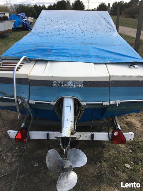 Motorowka Glastron V-174