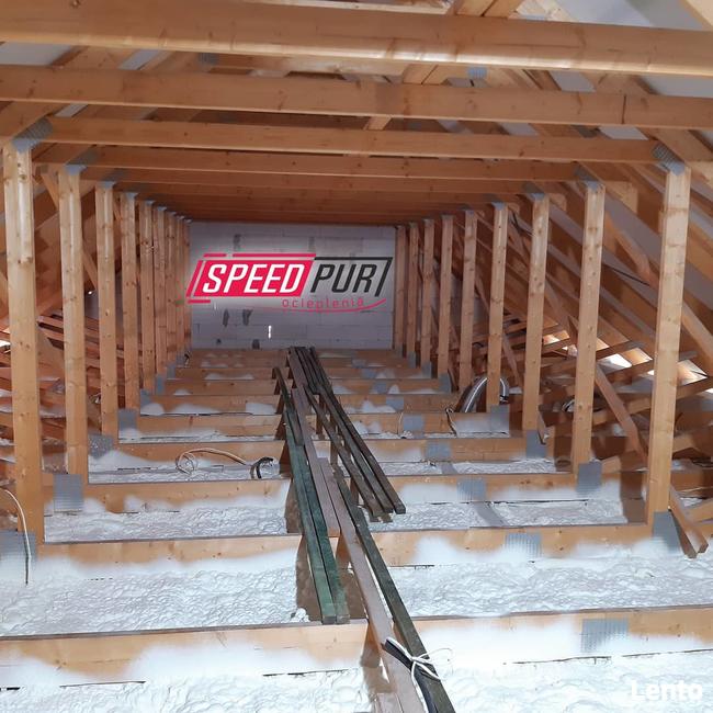 Ocieplanie Poddaszy Piana Pur Dach Strop Wiązary Budowa