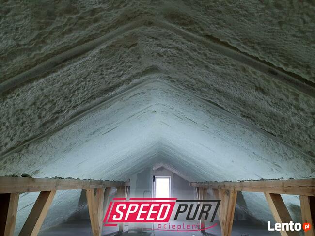 Ocieplanie Poddaszy Piana Pur Dach Strop Wiązary Budowa