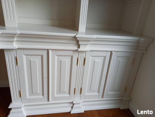 Biblioteczka z drewna, regał na książki