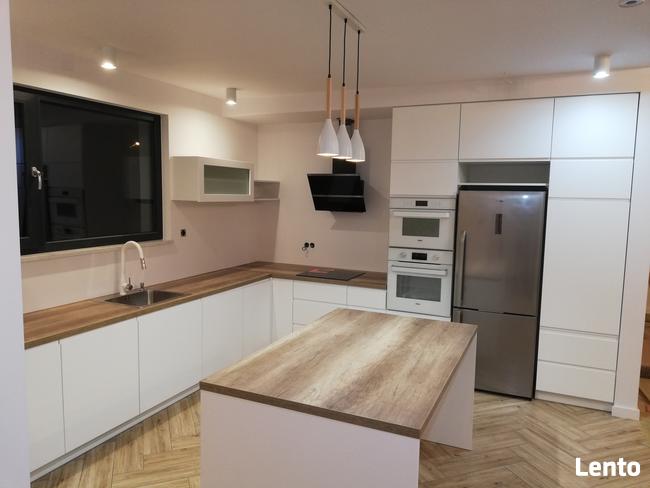 Naprawa szaf wnękowych i innych mebli