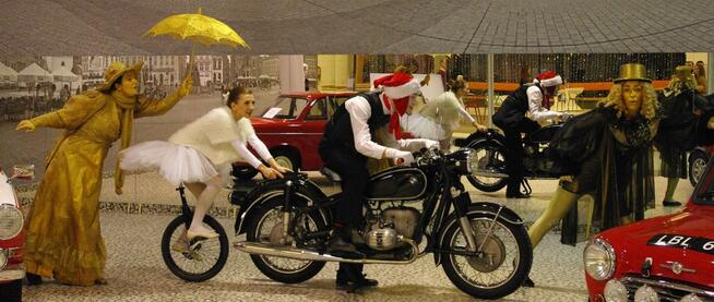 Oryginalne świąteczne artystyczne atrakcje