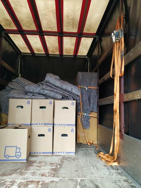 BULLET MOVE Przeprowadzki mieszkań, domów i biur.