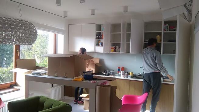 BULLET MOVE Przeprowadzki mieszkań, domów i biur.