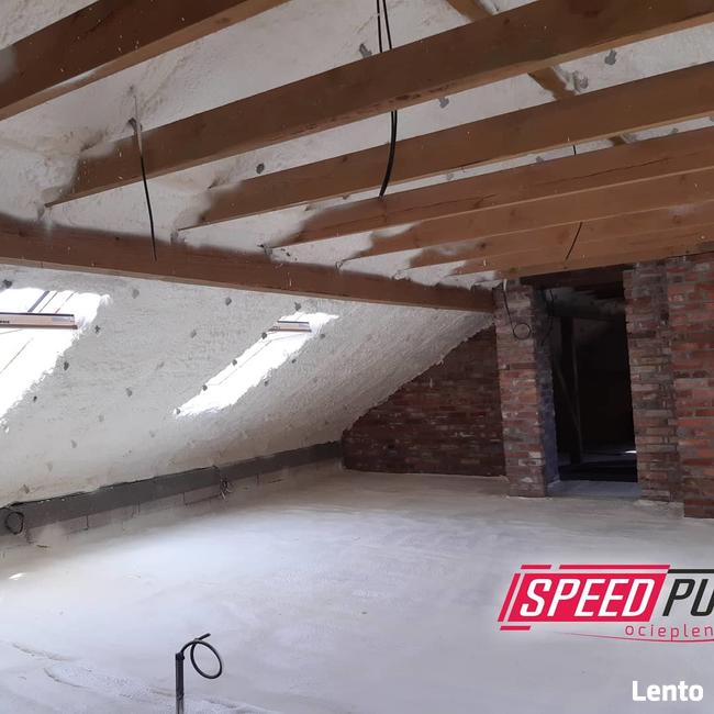 Ocieplanie Poddaszy Piana Pur Dach Strop Wiązary Budowa