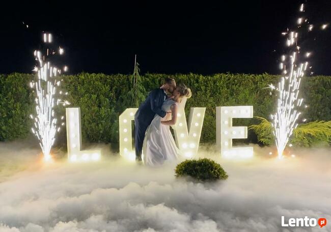 Napis Love na wesele Inowrocław Bydgoszcz Toruń