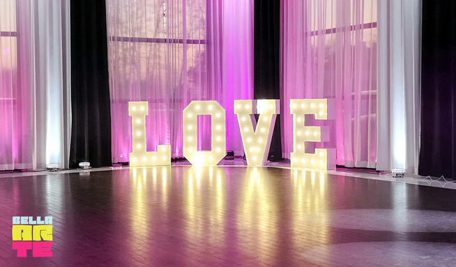 Napis Love na wesele Inowrocław Bydgoszcz Toruń