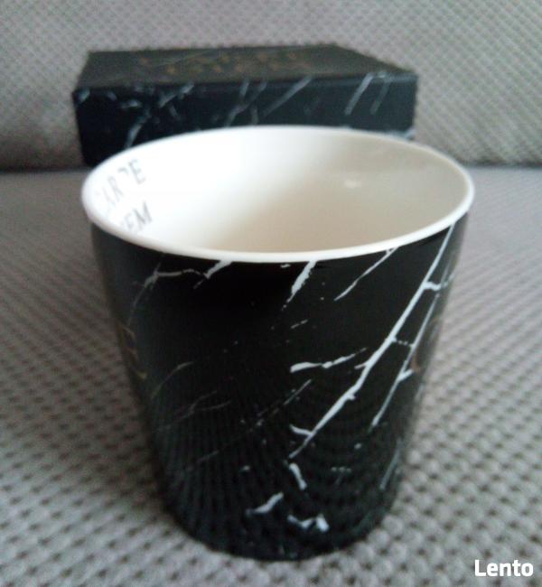 Carpe Diem duży kubek czarny marmur złoto 400ml