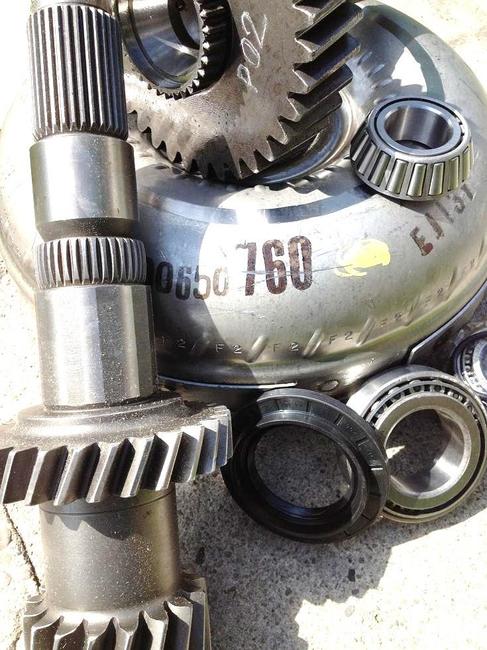 CZĘŚCI i OSPRZĘT - JCB , CAT , ATLAS , KOMATSU - CZĘŚCI