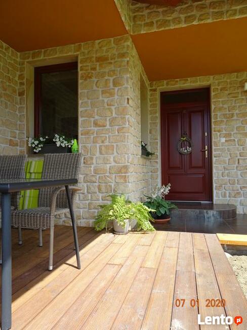 Kamień ozdobny dekoracyjny elewacyjny na ściany elewacje dom