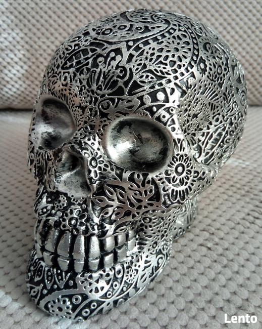 Misternie rzeźbiona srebrna czaszka silver skull