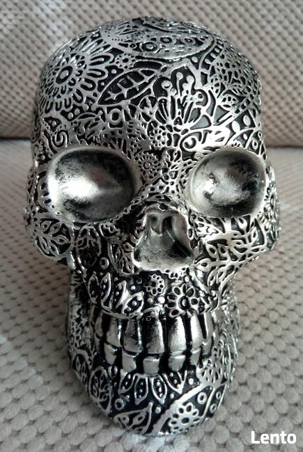 Misternie rzeźbiona srebrna czaszka silver skull
