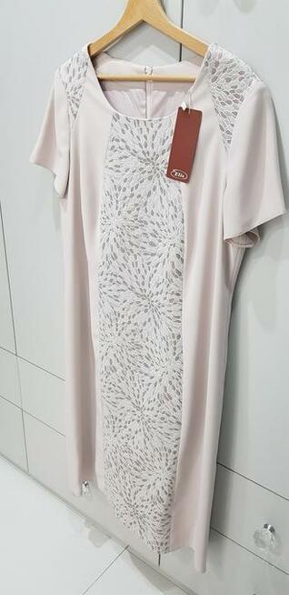 Nowa sukienka w dużym rozmiarze