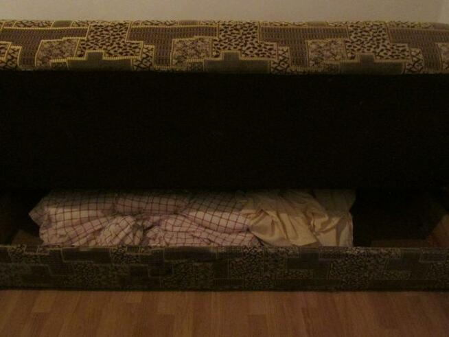 Kanapa SPRĘŻYNOWA wygodna, stan bardzo dobry