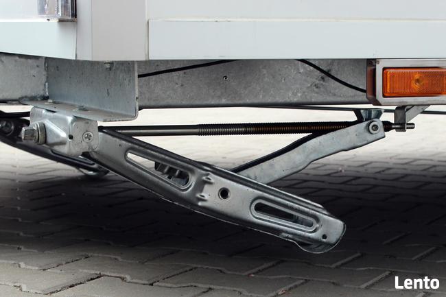 przyczepa gastronomiczna food truck handlowa mobilny caterin