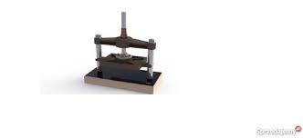 Projekt prasy śrubowej dwukolumnowej działającej statycznie