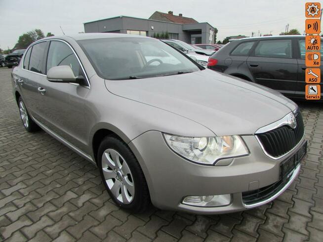 Škoda Superb Elegance Climatronic Xenon Książka Serwisowa