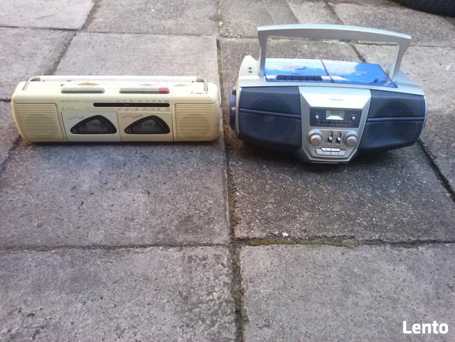 Radiomagnetofon z CD przenośny, 49 zł.