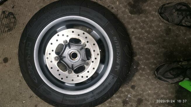 Piaggio Felga tylna z oponą i tarczą X7,X8,X9...