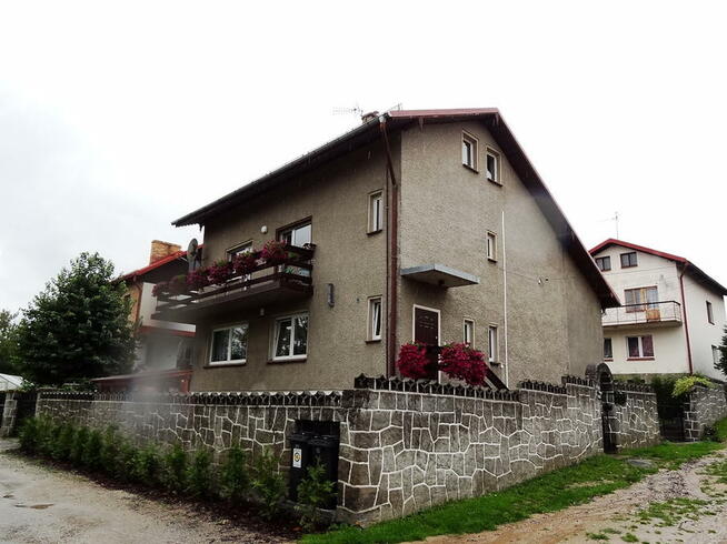 4 pokoje+2 łazienki+2 piwnice+Garaż+Ogródek+Os.Czarne+96 m2