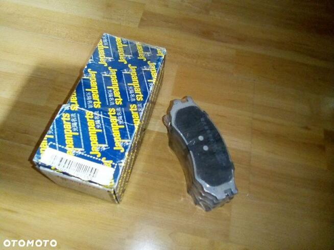 KLOCKI HAMULCOWE Przod NISSAN PRIMERA P10 2.0 D