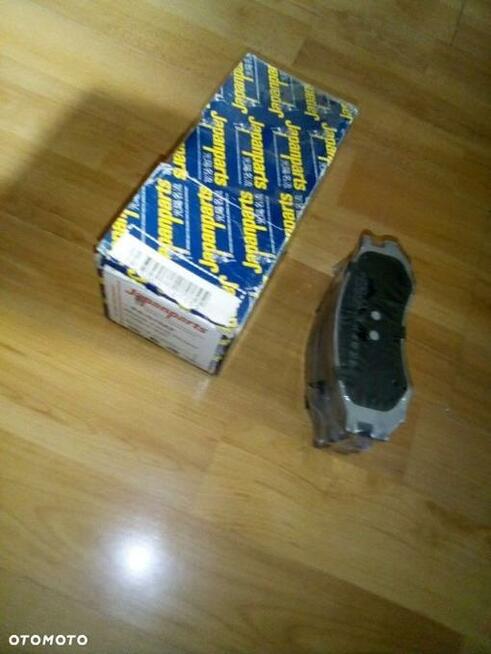 KLOCKI HAMULCOWE Przod NISSAN PRIMERA P10 2.0 D