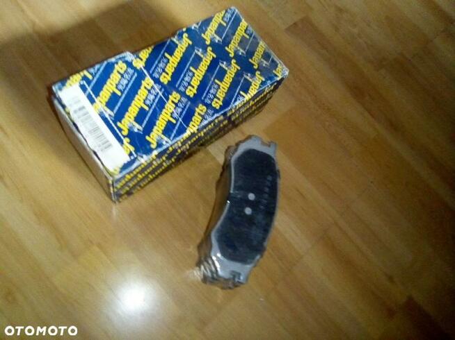 KLOCKI HAMULCOWE Przod NISSAN PRIMERA P10 2.0 D