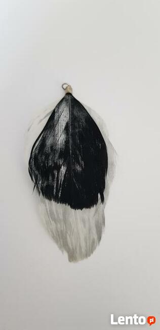 Ozdobna przewieszka, piórko zara