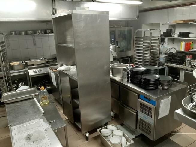 Odstąpię/Sprzedam restaurację 500 m2 - Centrum Warszawy