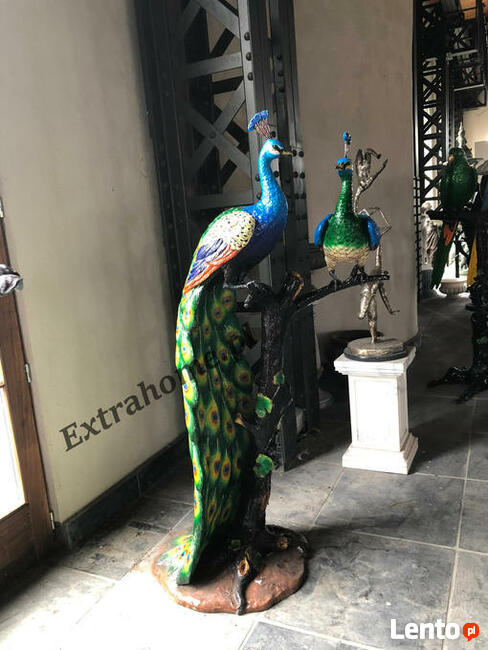 Fontanna z brązu Chłopiec z rybą