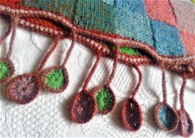 Wełniana, duża chusta: Luna z mackami - na zamówienie