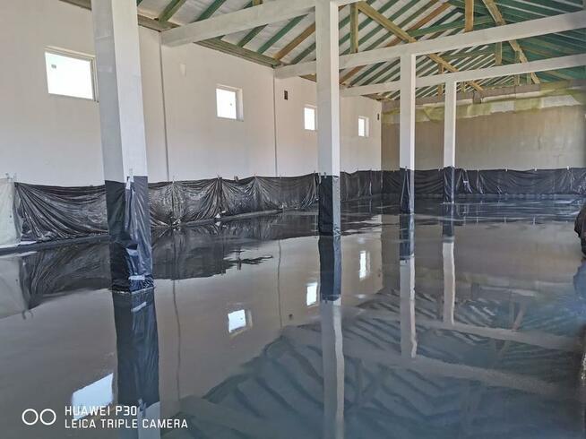 Wylewki Zacieranie betonu posadzki przemysłowe układ.kostki