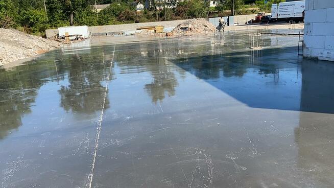 Wylewki Zacieranie betonu posadzki przemysłowe układ.kostki