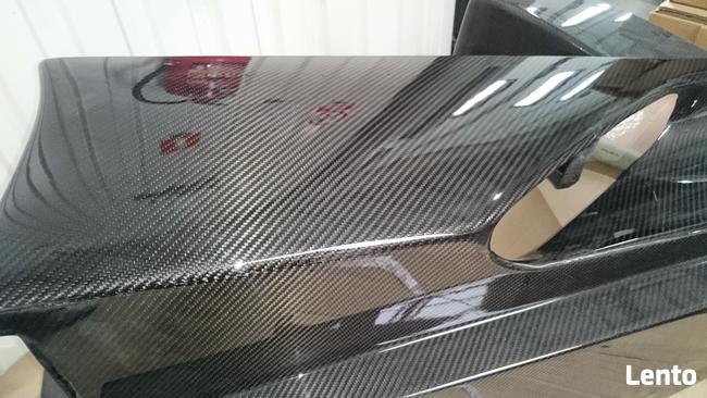 Elementy z carbonu Produkcja i naprawa włókna węglowego