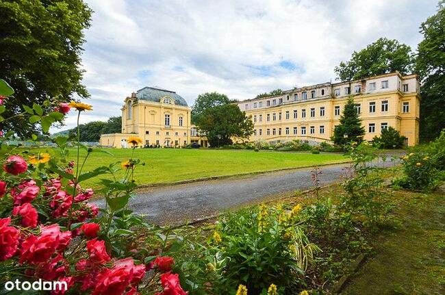 REZERWACJA! Wyjątkowy pałac położony ok.30 km od Karpacza