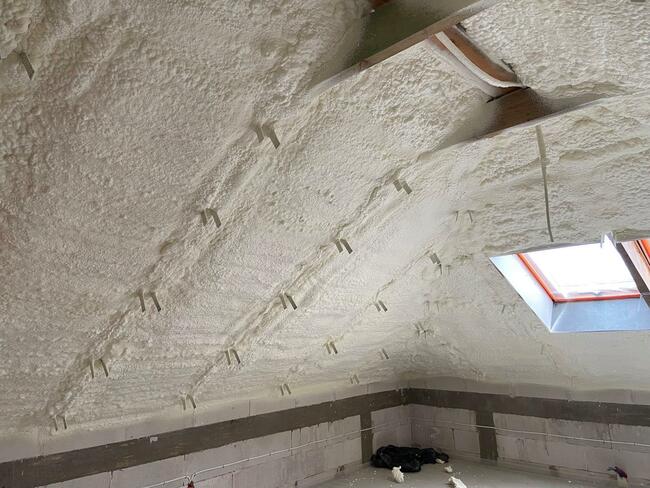 Ocieplanie Pianką Poliuretanową - Poddasza Stropy