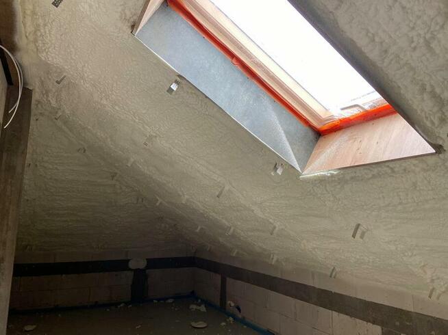 TOMCZAK - Izolacje Natryskowe Pianką PUR