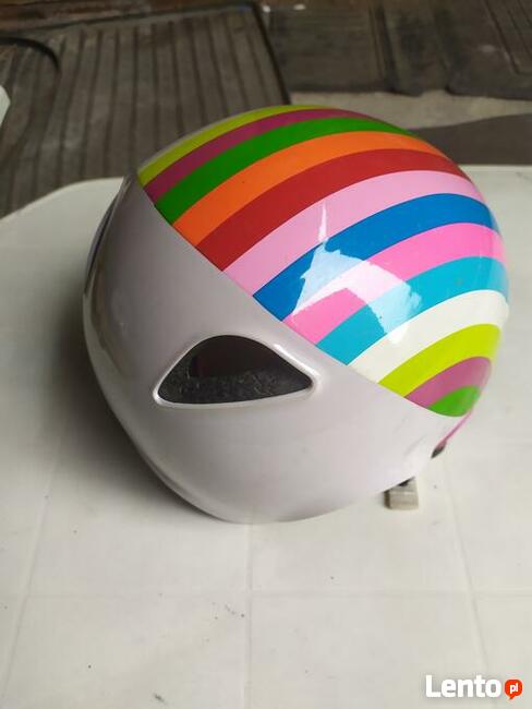 Kaski dzieciece na wrotki lub rowerek